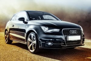 De toekomst van autorijden: elektrische oplaadsystemen, computerdiagnose, adas en infotainment-navigatiesystemen onder de loep